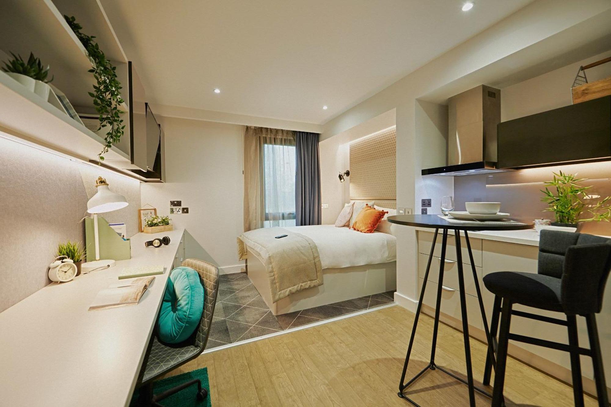 Fully Equipped Modern Studios In Glasgow West End For Students Only Exterior photo